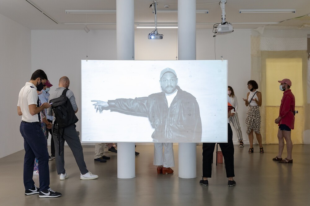 Rosa Tharrats & Dorian Sari, Just Because. In the blink of an eye. Installation view at Bombon Projects, Barcelona Gallery Weekend, 2021. Courtesy of Barcelona Gallery Weekend. Photo: Cecilia Díaz Betz.