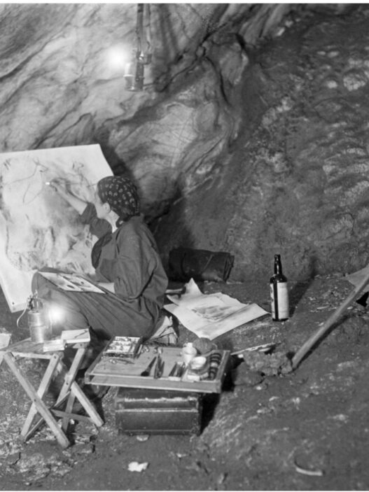 Unknown photographer, Elisabeth Pauli at work in Northern Spain, 1936. Courtesy of the Frobenius Institute.