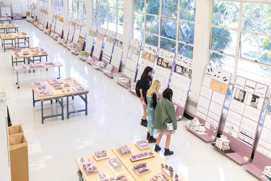 UCLA AUD students in Perloff Hall’s Studio.