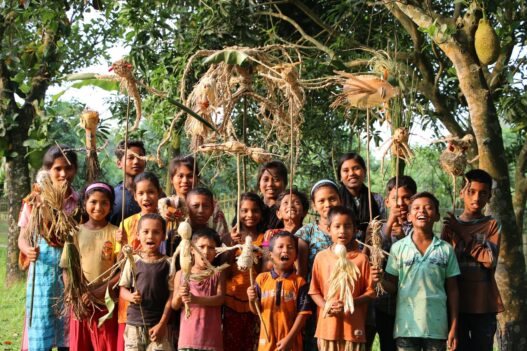 Children of the puppet theatre group of Gidree Bawlee Foundation of Arts. Photo: Gidree Bawlee.