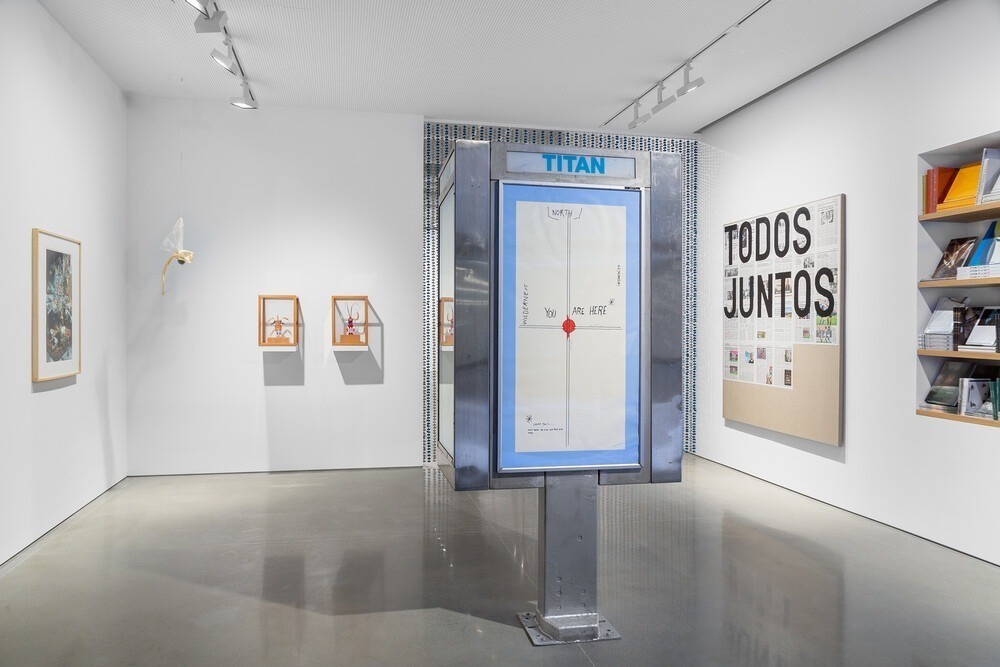 View of TODOS JUNTOS (all together), kurimanzutto, New York, 2022. Photo: Daniel Terna.