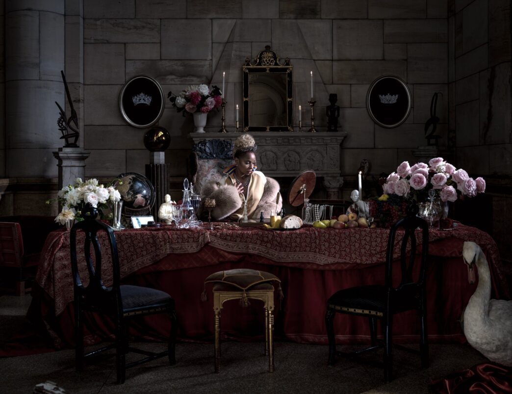 Carrie Mae Weems, Queen B (Mary J. Blige), 2018. © Carrie Mae Weems. Courtesy of the artist; Galerie Barbara Thumm, Berlin. Neuer Berliner Kunstverein.