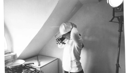 Margaret Raspé with the camera helmet, 1971. Photo: Herbert Lachmayer. Courtesy of the artist and Deutsche Kinemathek, Berlin. Haus am Waldsee.