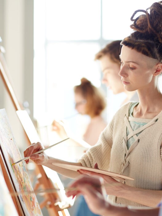 The Ultimate Guide to Mastering the Art of Painting: Tips and Techniques for Beginners