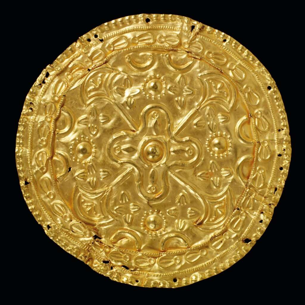 Gold disc, pre-1874, Victoria & Albert Museum © Victoria and Albert Museum, London