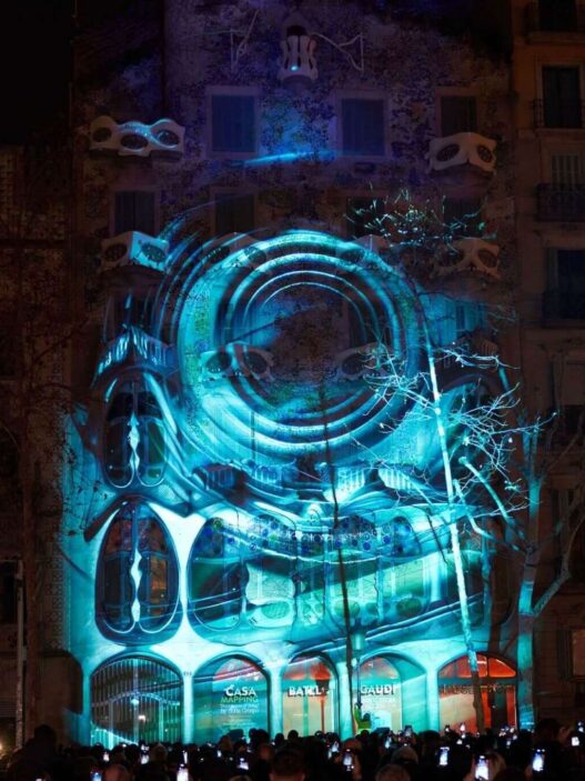 AI-Powered Projections Transform Gaudí's Casa Batlló into an Immersive Art Spectacle