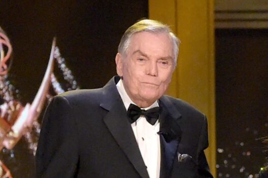 Peter Marshall, Emmy-Winning Host of Hollywood Squares, Dies at 97