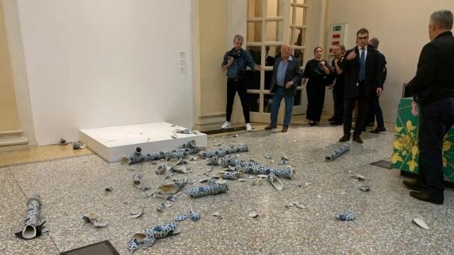 Ai Weiwei’s Porcelain Sculpture Destroyed at Palazzo Fava