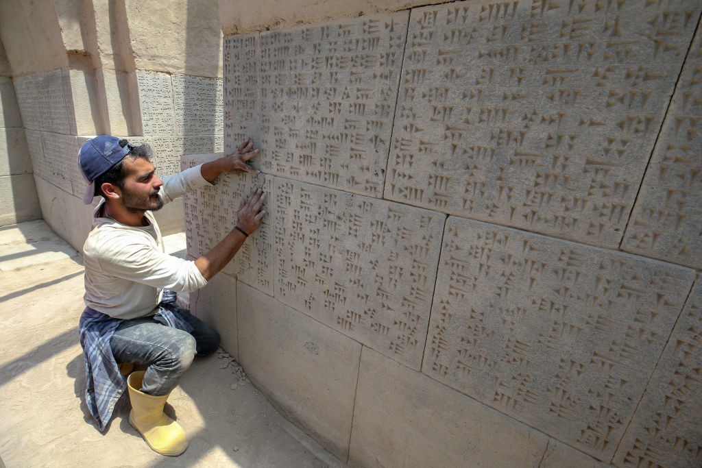 2,700-Year-Old Bronze Artifacts Discovered at Ayanis Castle in Türkiye