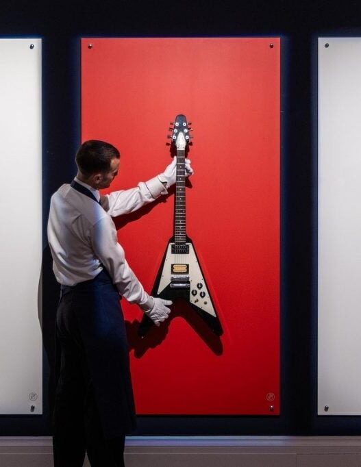 Oasis Guitars and Abbey Road Piano Steal the Show at Sotheby’s Pop Culture Auction